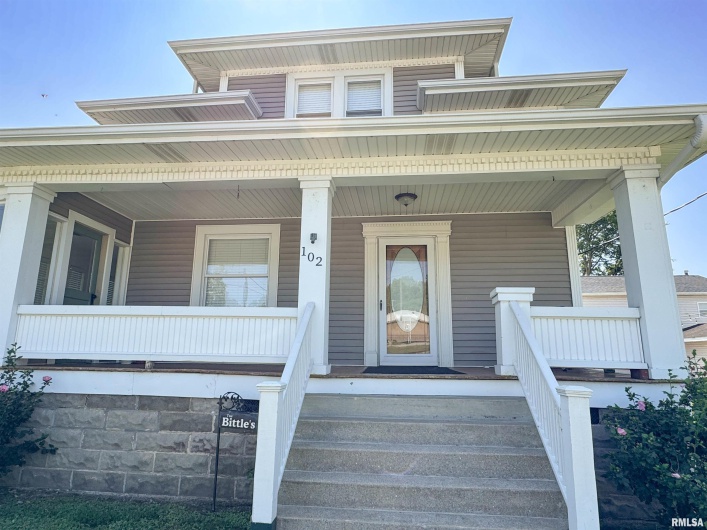 102 FRONT Street, Dongola, Illinois 62926, 5 Bedrooms Bedrooms, 0 ,3 BathroomsBathrooms,Residential,For Sale,FRONT,0,RMAEB459546