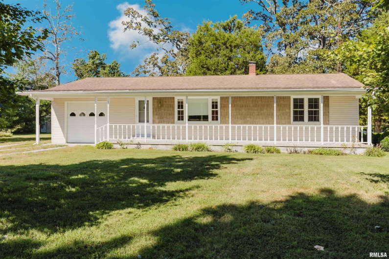 14655 CHRISTMAS TREE Road, Johnston City, Illinois 62951, 3 Bedrooms Bedrooms, 0 ,1 BathroomBathrooms,Residential,For Sale,CHRISTMAS TREE,0,RMAQC4266934