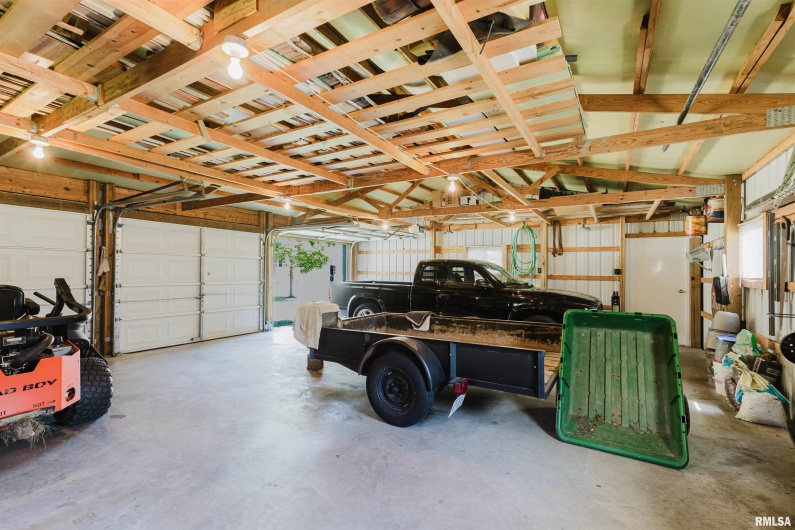 14655 CHRISTMAS TREE Road, Johnston City, Illinois 62951, 3 Bedrooms Bedrooms, 0 ,1 BathroomBathrooms,Residential,For Sale,CHRISTMAS TREE,0,RMAQC4266934