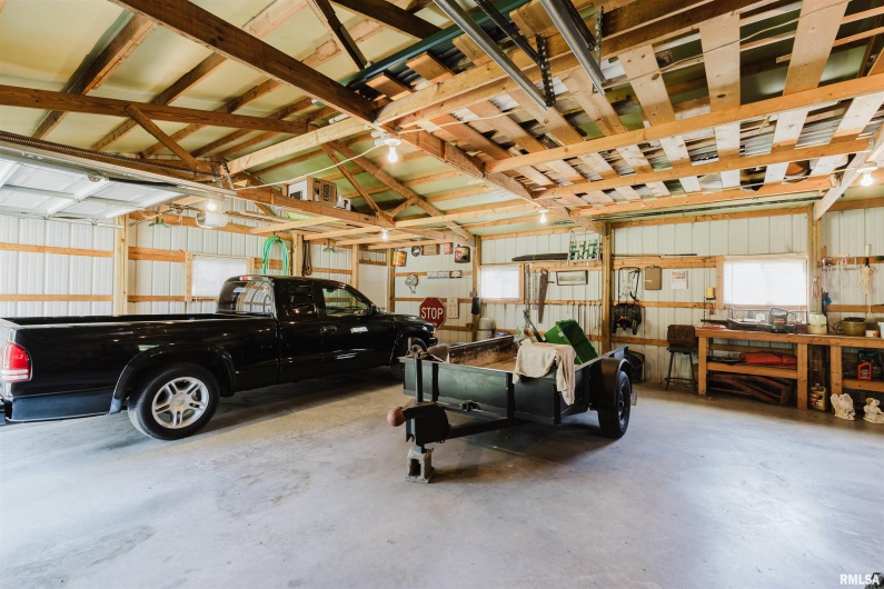 14655 CHRISTMAS TREE Road, Johnston City, Illinois 62951, 3 Bedrooms Bedrooms, 0 ,1 BathroomBathrooms,Residential,For Sale,CHRISTMAS TREE,0,RMAQC4266934