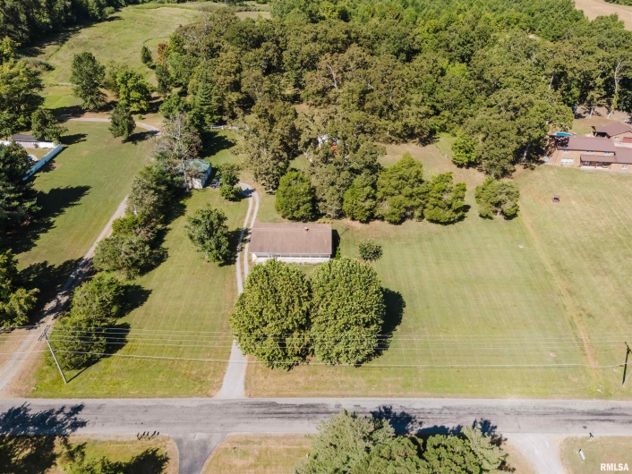 14655 CHRISTMAS TREE Road, Johnston City, Illinois 62951, 3 Bedrooms Bedrooms, 0 ,1 BathroomBathrooms,Residential,For Sale,CHRISTMAS TREE,0,RMAQC4266934