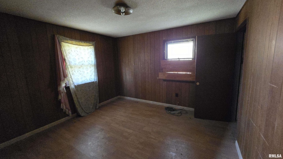 101 DIAMOND Street, Mound City, Illinois 62963, 5 Bedrooms Bedrooms, 0 ,1 BathroomBathrooms,Residential,For Sale,DIAMOND,0,RMAEB458298