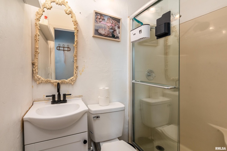 183 HERITAGE Road, Carbondale, Illinois 62903, 3 Bedrooms Bedrooms, 0 ,2 BathroomsBathrooms,Residential,For Sale,HERITAGE,0,RMAEB459548