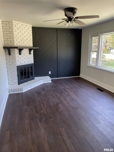 319 LINDSEY Street, Metropolis, Illinois 62960, 3 Bedrooms Bedrooms, 0 ,2 BathroomsBathrooms,Residential,For Sale,LINDSEY,0,RMAEB459554