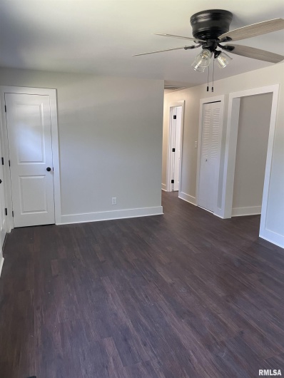 319 LINDSEY Street, Metropolis, Illinois 62960, 3 Bedrooms Bedrooms, 0 ,2 BathroomsBathrooms,Residential,For Sale,LINDSEY,0,RMAEB459554