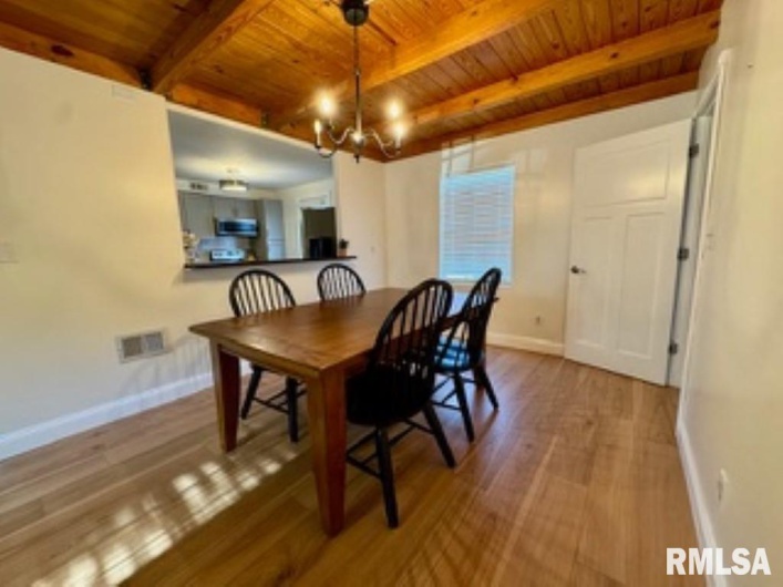 1204 THOMPSON Street, Carterville, Illinois 62918, 3 Bedrooms Bedrooms, 0 ,2 BathroomsBathrooms,Residential,For Sale,THOMPSON,0,RMAEB459555