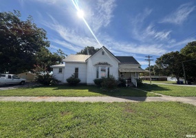 1002 FERRY Street, Metropolis, Illinois 62960, 3 Bedrooms Bedrooms, 0 ,1 BathroomBathrooms,Residential,For Sale,FERRY,0,RMAEB459571