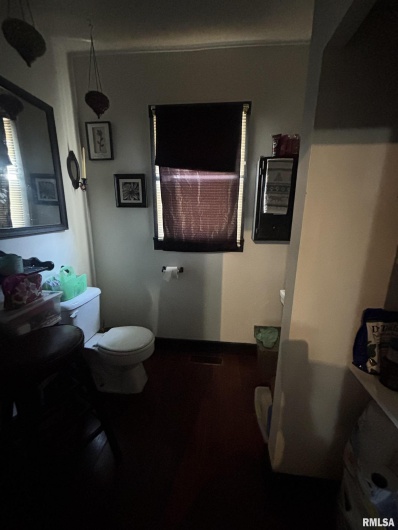 1002 FERRY Street, Metropolis, Illinois 62960, 3 Bedrooms Bedrooms, 0 ,1 BathroomBathrooms,Residential,For Sale,FERRY,0,RMAEB459571