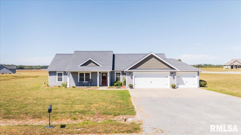 15702 Jadin Road, Marion, Illinois 62959, 3 Bedrooms Bedrooms, 0 ,2 BathroomsBathrooms,Residential,For Sale,Jadin,0,RMAEB459575