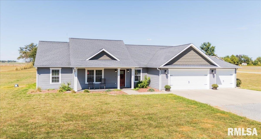 15702 Jadin Road, Marion, Illinois 62959, 3 Bedrooms Bedrooms, 0 ,2 BathroomsBathrooms,Residential,For Sale,Jadin,0,RMAEB459575