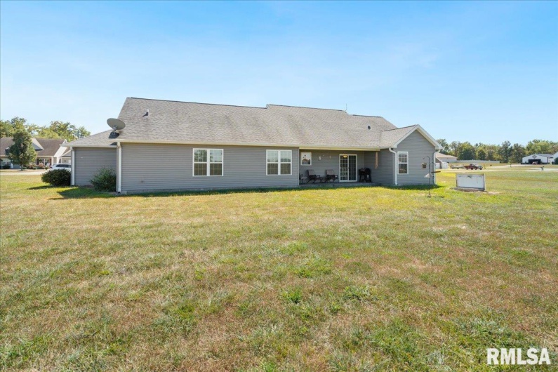 15702 Jadin Road, Marion, Illinois 62959, 3 Bedrooms Bedrooms, 0 ,2 BathroomsBathrooms,Residential,For Sale,Jadin,0,RMAEB459575
