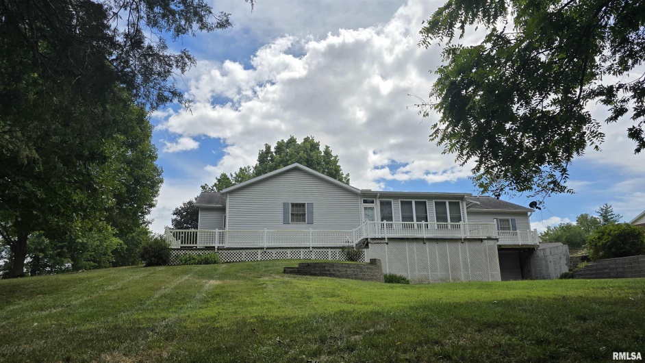 101 MIMOSA Drive, Anna, Illinois 62906, 3 Bedrooms Bedrooms, 0 ,3 BathroomsBathrooms,Residential,For Sale,MIMOSA,0,RMAEB459580