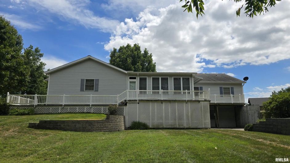 101 MIMOSA Drive, Anna, Illinois 62906, 3 Bedrooms Bedrooms, 0 ,3 BathroomsBathrooms,Residential,For Sale,MIMOSA,0,RMAEB459580