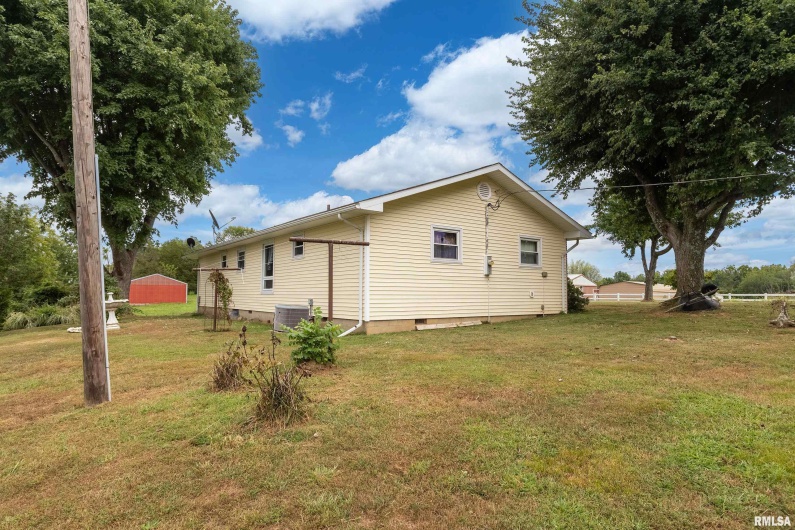 16768 BOUNDARY Road, Creal Springs, Illinois 62922, 3 Bedrooms Bedrooms, 0 ,1 BathroomBathrooms,Residential,For Sale,BOUNDARY,0,RMAEB459579