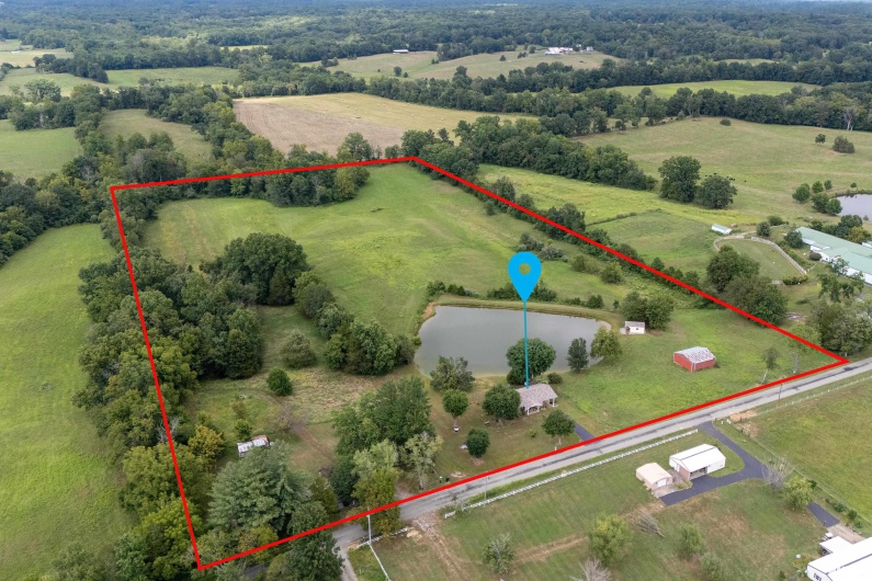16768 BOUNDARY Road, Creal Springs, Illinois 62922, 3 Bedrooms Bedrooms, 0 ,1 BathroomBathrooms,Residential,For Sale,BOUNDARY,0,RMAEB459579