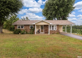 16768 BOUNDARY Road, Creal Springs, Illinois 62922, 3 Bedrooms Bedrooms, 0 ,1 BathroomBathrooms,Residential,For Sale,BOUNDARY,0,RMAEB459579