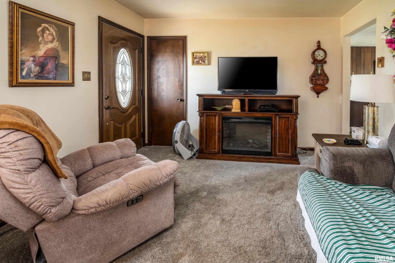 16768 BOUNDARY Road, Creal Springs, Illinois 62922, 3 Bedrooms Bedrooms, 0 ,1 BathroomBathrooms,Residential,For Sale,BOUNDARY,0,RMAEB459579