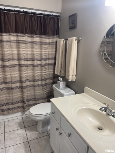 117 Jeremy Drive, Carterville, Illinois 62918, 3 Bedrooms Bedrooms, 0 ,2 BathroomsBathrooms,Residential,For Sale,Jeremy,0,RMAQC4267009