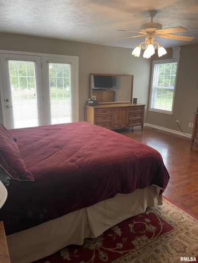 117 Jeremy Drive, Carterville, Illinois 62918, 3 Bedrooms Bedrooms, 0 ,2 BathroomsBathrooms,Residential,For Sale,Jeremy,0,RMAQC4267009