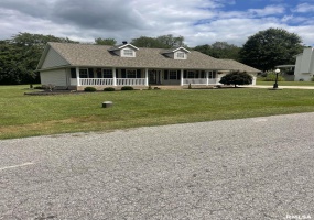 117 Jeremy Drive, Carterville, Illinois 62918, 3 Bedrooms Bedrooms, 0 ,2 BathroomsBathrooms,Residential,For Sale,Jeremy,0,RMAQC4267009