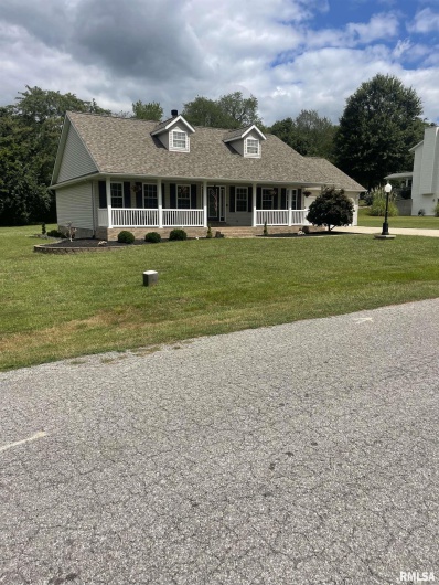 117 Jeremy Drive, Carterville, Illinois 62918, 3 Bedrooms Bedrooms, 0 ,2 BathroomsBathrooms,Residential,For Sale,Jeremy,0,RMAQC4267009