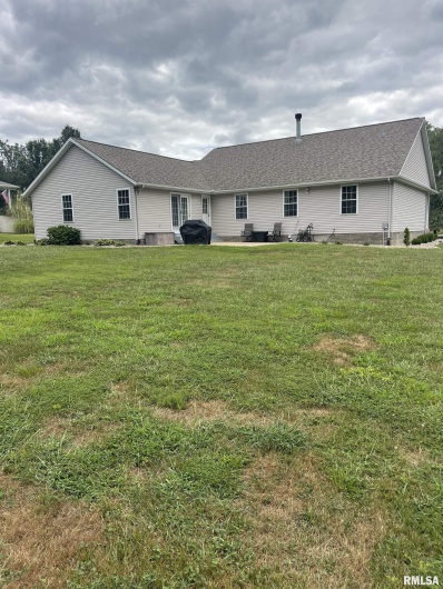 117 Jeremy Drive, Carterville, Illinois 62918, 3 Bedrooms Bedrooms, 0 ,2 BathroomsBathrooms,Residential,For Sale,Jeremy,0,RMAQC4267009