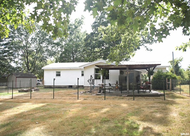 11648 Trolley Line Road, Marion, Illinois 62959, 3 Bedrooms Bedrooms, 0 ,2 BathroomsBathrooms,Residential,For Sale,Trolley Line,0,RMAEB459585