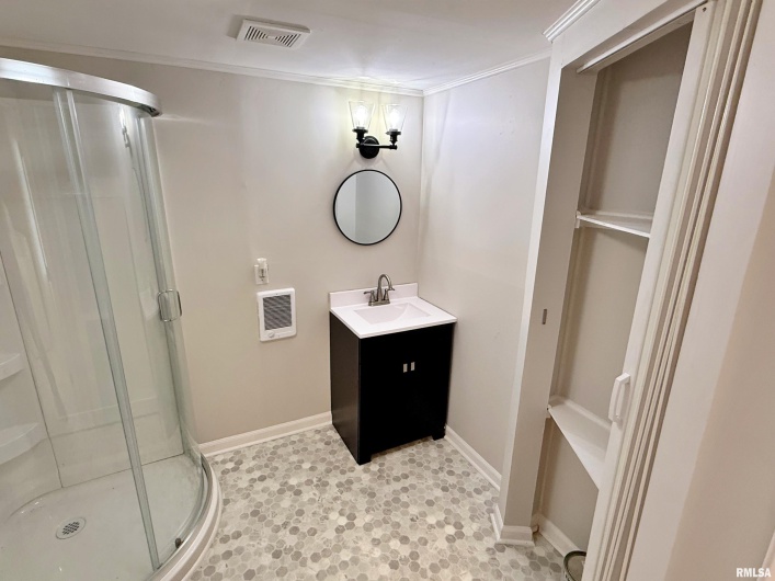 705 CATHERINE Street, Metropolis, Illinois 62960, 2 Bedrooms Bedrooms, 0 ,2 BathroomsBathrooms,Residential,For Sale,CATHERINE,0,RMAEB459586