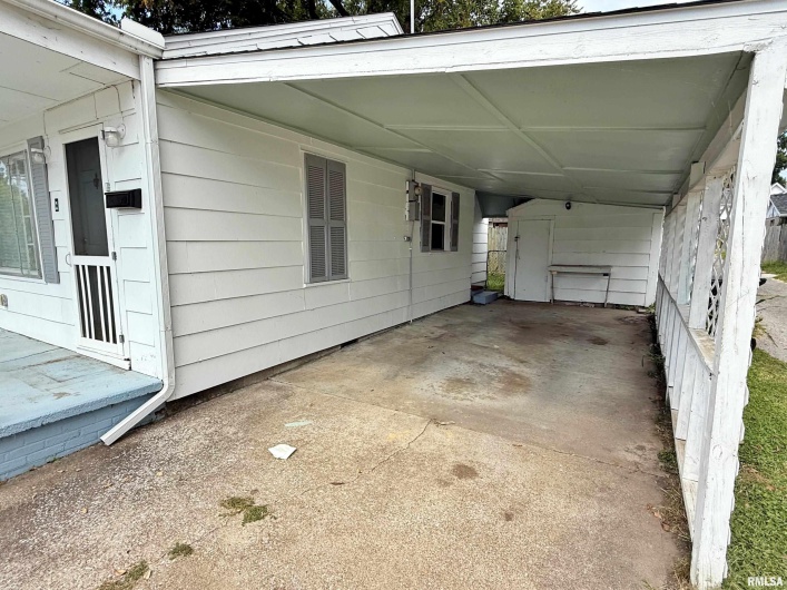 705 CATHERINE Street, Metropolis, Illinois 62960, 2 Bedrooms Bedrooms, 0 ,2 BathroomsBathrooms,Residential,For Sale,CATHERINE,0,RMAEB459586