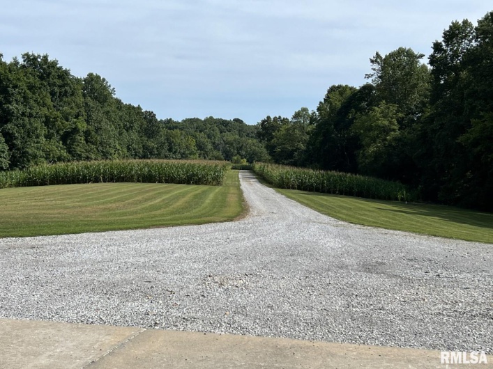 4763 State Route 127 N, Cobden, Illinois 62920, 2 Bedrooms Bedrooms, 0 ,2 BathroomsBathrooms,Residential,For Sale,State Route 127 N,0,RMAEB459587