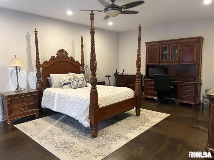 4763 State Route 127 N, Cobden, Illinois 62920, 2 Bedrooms Bedrooms, 0 ,2 BathroomsBathrooms,Residential,For Sale,State Route 127 N,0,RMAEB459587