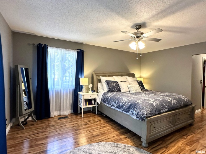 73 Upper Brush Hill Road, Carbondale, Illinois 62901, 3 Bedrooms Bedrooms, 0 ,3 BathroomsBathrooms,Residential,For Sale,Upper Brush Hill,0,RMAEB459213
