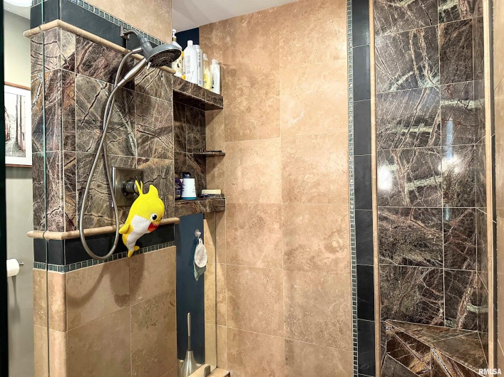 73 Upper Brush Hill Road, Carbondale, Illinois 62901, 3 Bedrooms Bedrooms, 0 ,3 BathroomsBathrooms,Residential,For Sale,Upper Brush Hill,0,RMAEB459213
