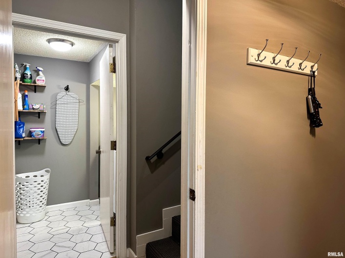 73 Upper Brush Hill Road, Carbondale, Illinois 62901, 3 Bedrooms Bedrooms, 0 ,3 BathroomsBathrooms,Residential,For Sale,Upper Brush Hill,0,RMAEB459213