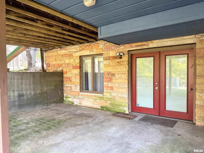 73 Upper Brush Hill Road, Carbondale, Illinois 62901, 3 Bedrooms Bedrooms, 0 ,3 BathroomsBathrooms,Residential,For Sale,Upper Brush Hill,0,RMAEB459213