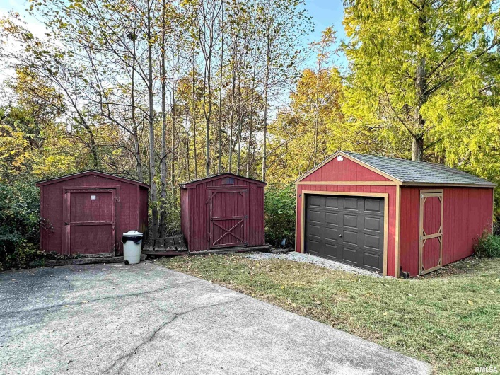 73 Upper Brush Hill Road, Carbondale, Illinois 62901, 3 Bedrooms Bedrooms, 0 ,3 BathroomsBathrooms,Residential,For Sale,Upper Brush Hill,0,RMAEB459213