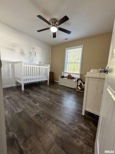 1303 Dew Drop Drive, Marion, Illinois 62959, 3 Bedrooms Bedrooms, 0 ,2 BathroomsBathrooms,Residential,For Sale,Dew Drop,0,RMAEB459601