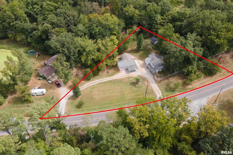 9191 Old Highway 13 Highway, Murphysboro, Illinois 62966, 2 Bedrooms Bedrooms, 0 ,2 BathroomsBathrooms,Residential,For Sale,Old Highway 13,0,RMAEB459501