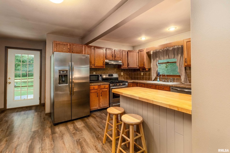 9191 Old Highway 13 Highway, Murphysboro, Illinois 62966, 2 Bedrooms Bedrooms, 0 ,2 BathroomsBathrooms,Residential,For Sale,Old Highway 13,0,RMAEB459501