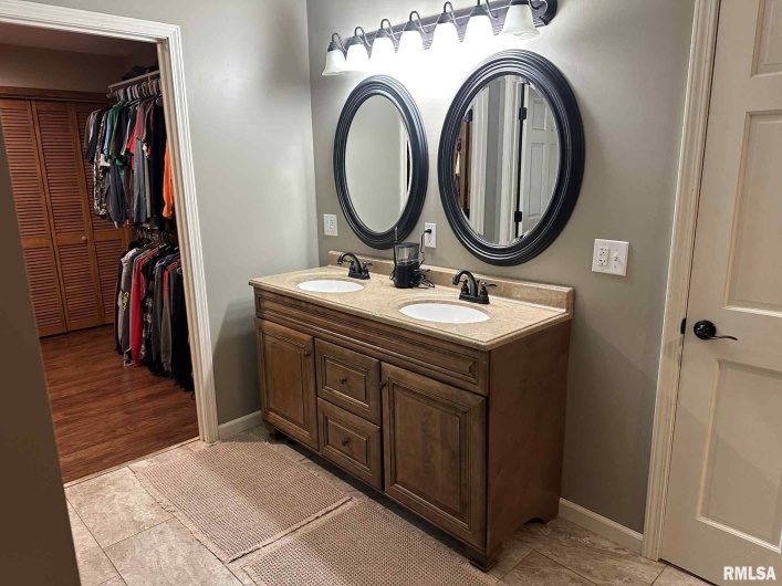 604 Shoal Creek Road, Murphysboro, Illinois 62966, 4 Bedrooms Bedrooms, 0 ,3 BathroomsBathrooms,Residential,For Sale,Shoal Creek,0,RMAEB459614