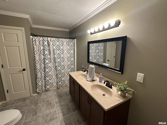604 Shoal Creek Road, Murphysboro, Illinois 62966, 4 Bedrooms Bedrooms, 0 ,3 BathroomsBathrooms,Residential,For Sale,Shoal Creek,0,RMAEB459614