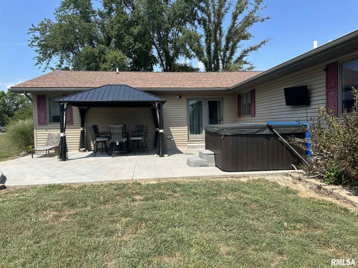 604 Shoal Creek Road, Murphysboro, Illinois 62966, 4 Bedrooms Bedrooms, 0 ,3 BathroomsBathrooms,Residential,For Sale,Shoal Creek,0,RMAEB459614