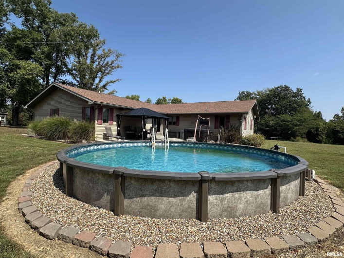 604 Shoal Creek Road, Murphysboro, Illinois 62966, 4 Bedrooms Bedrooms, 0 ,3 BathroomsBathrooms,Residential,For Sale,Shoal Creek,0,RMAEB459614
