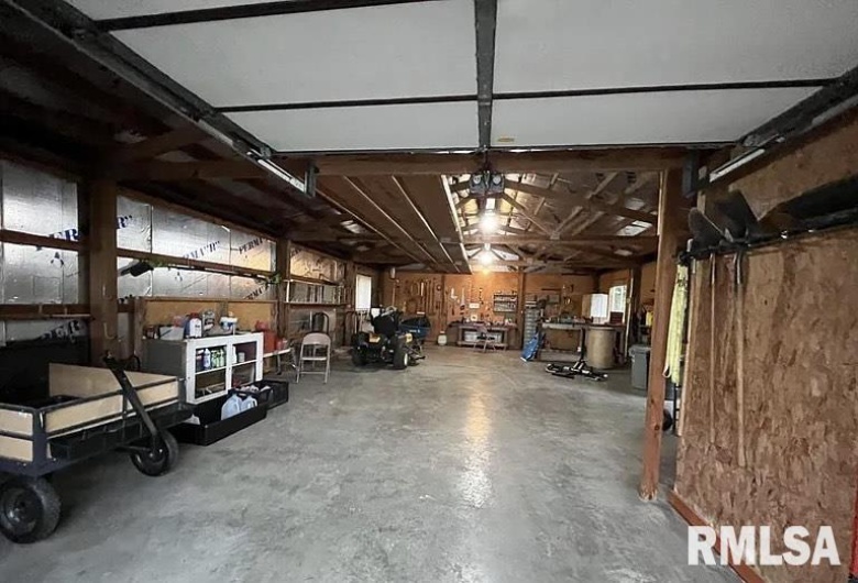 2705 Cobden School Road, Cobden, Illinois 62920, 3 Bedrooms Bedrooms, 0 ,2 BathroomsBathrooms,Residential,For Sale,Cobden School,0,RMAQC4267085