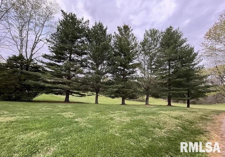 2705 Cobden School Road, Cobden, Illinois 62920, 3 Bedrooms Bedrooms, 0 ,2 BathroomsBathrooms,Residential,For Sale,Cobden School,0,RMAQC4267085