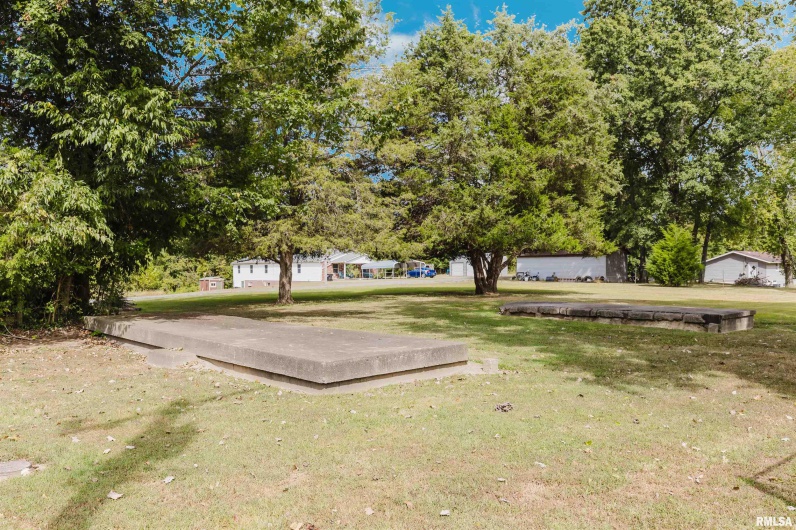 206 HUNTER Street, Marion, Illinois 62959, 2 Bedrooms Bedrooms, 0 ,1 BathroomBathrooms,Residential,For Sale,HUNTER,0,RMAQC4267098