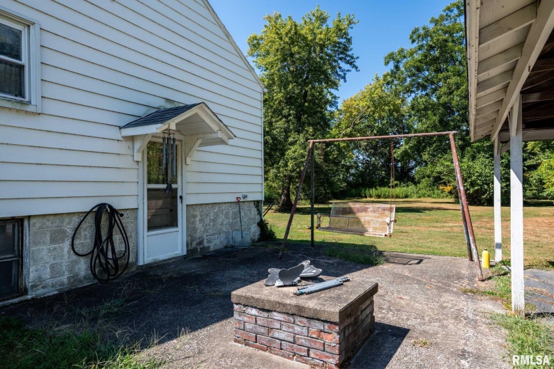 840 Highway 145 S, Harrisburg, Illinois 62946, 3 Bedrooms Bedrooms, 0 ,1 BathroomBathrooms,Residential,For Sale,Highway 145 S,0,RMAQC4267102