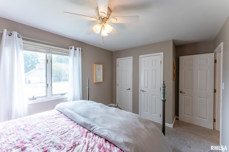 611 CRAB ORCHARD Boulevard, Carterville, Illinois 62918, 3 Bedrooms Bedrooms, 0 ,2 BathroomsBathrooms,Residential,For Sale,CRAB ORCHARD,0,RMAEB459625