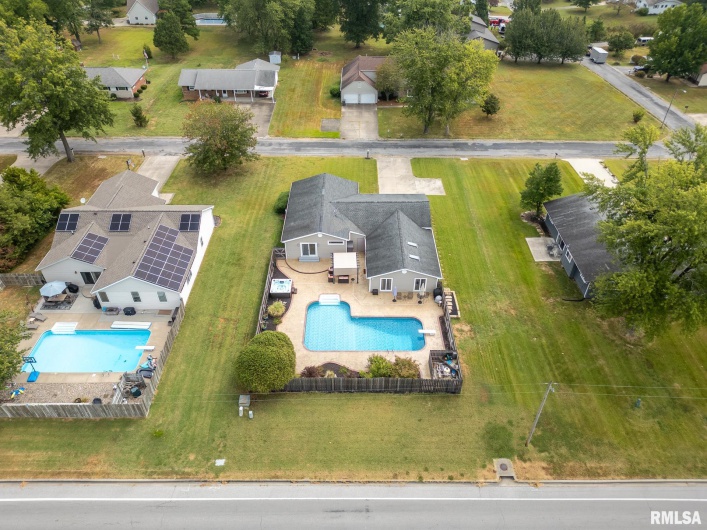 611 CRAB ORCHARD Boulevard, Carterville, Illinois 62918, 3 Bedrooms Bedrooms, 0 ,2 BathroomsBathrooms,Residential,For Sale,CRAB ORCHARD,0,RMAEB459625