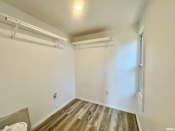 1302 CATHERINE Street, Metropolis, Illinois 62960, 2 Bedrooms Bedrooms, 0 ,1 BathroomBathrooms,Residential,For Sale,CATHERINE,0,RMAEB459630